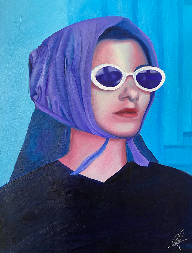 GIRL WITH SUNGLASSES